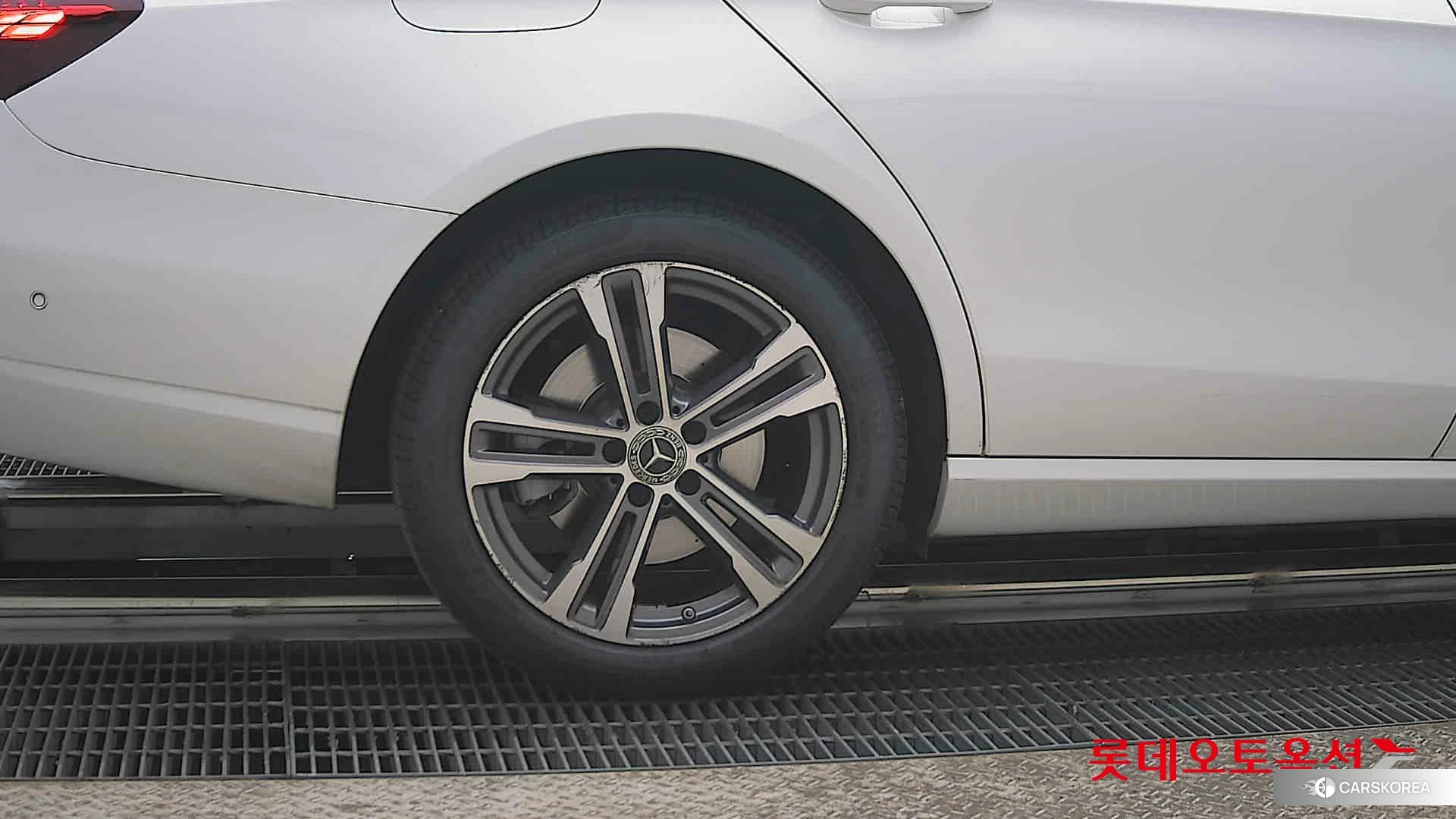 Mercedes-Benz Mercedes-Benz E350 4MATIC id 3875672 из Кореи 16