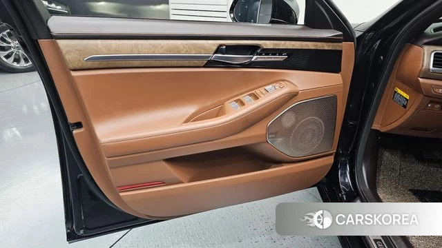 Genesis G90 id 4482543 из Кореи 16