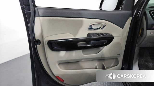 Kia The New Carnival id 4225402 из Кореи 16