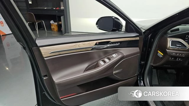 Genesis G90 id 4619980 из Кореи 16