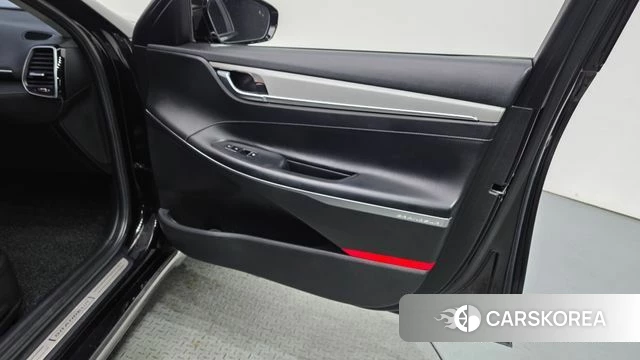 Hyundai Grandeur IG id 4425070 из Кореи 16