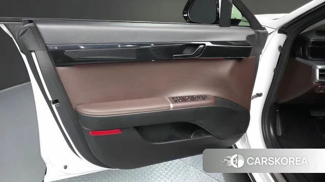 Hyundai Grandeur (GN7) id 4500386 из Кореи 16
