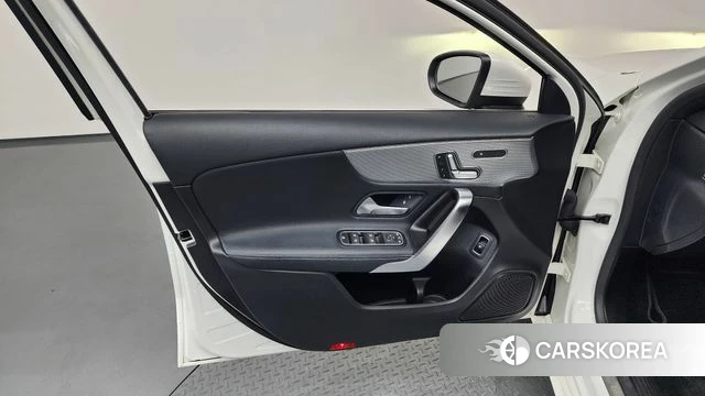 Mercedes-Benz A-Class W177 id 4625304 из Кореи 16