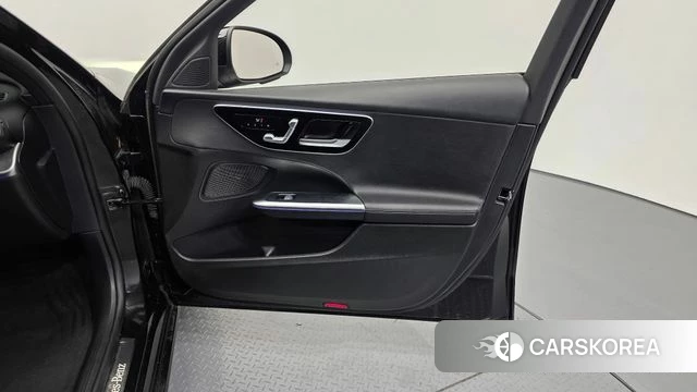 Mercedes-Benz C-Class W206 id 4223106 из Кореи 16