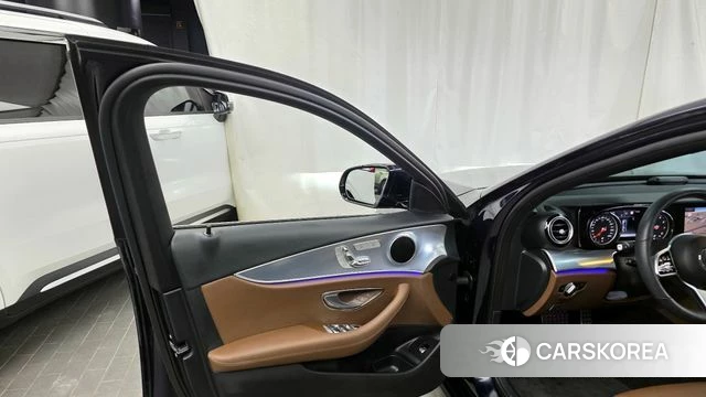 Mercedes-Benz E-Class W213 id 4324919 из Кореи 16