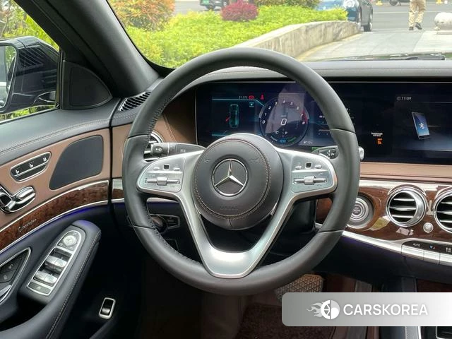 Mercedes-Benz S-class id 4209332 из Китая 16