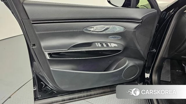 Genesis GV70 id 4187565 из Кореи 16