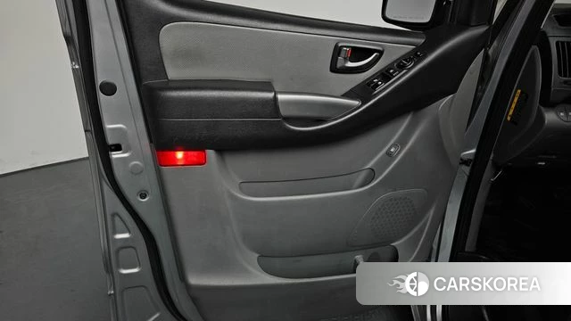 Hyundai The New Grand Starex id 4285931 из Кореи 16