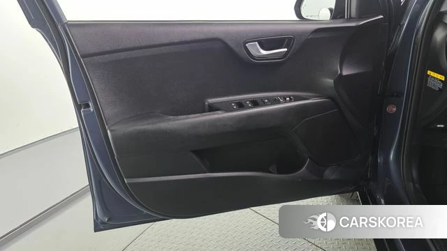 Kia Stonic id 4770833 из Кореи 16