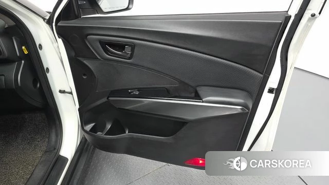Ssangyong Berry New Tivoli id 4750598 из Кореи 16