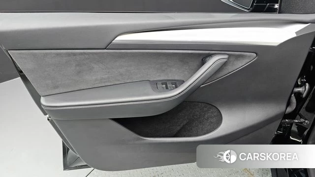 Tesla Model Y id 4730421 из Кореи 16