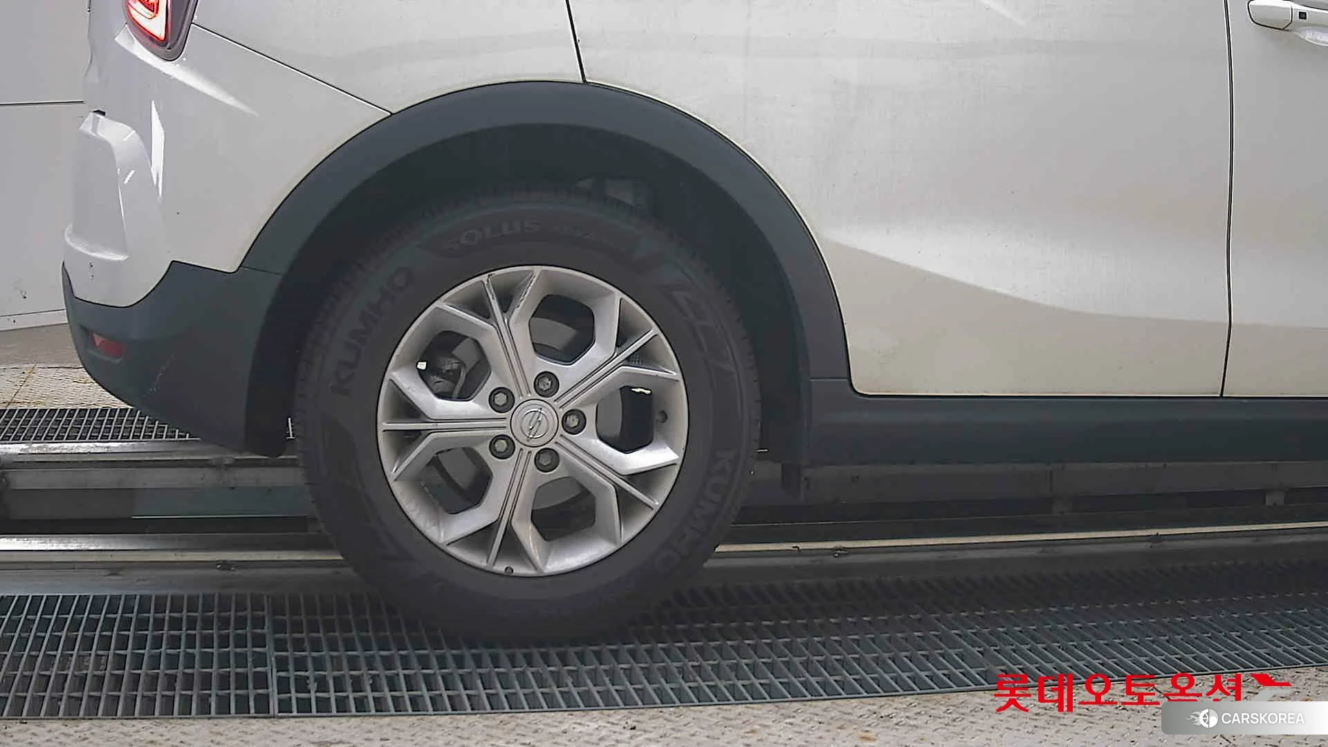 SsangYong Tivoli id 4909347 из Кореи 16