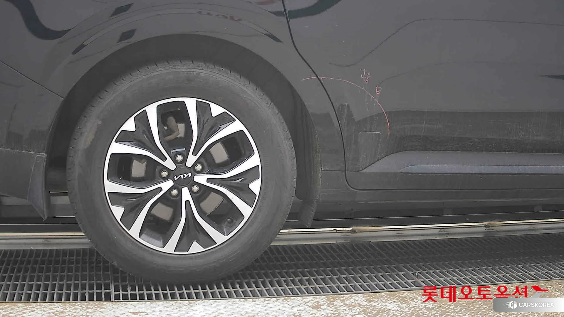 Kia Carnival id 3869415 из Кореи 16