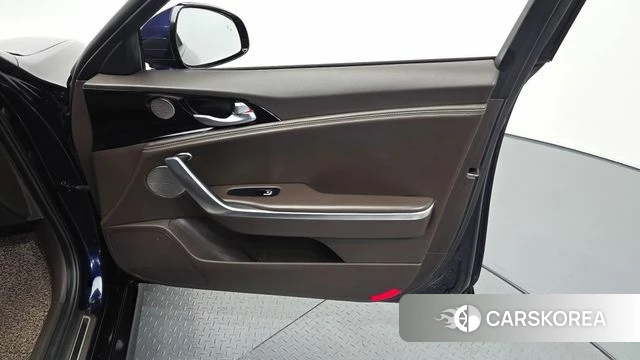 Kia Stinger id 4742252 из Кореи 16