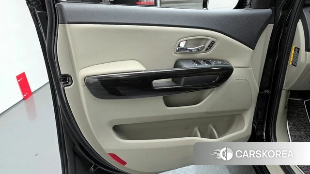 Kia The New Carnival id 4187985 из Кореи 16