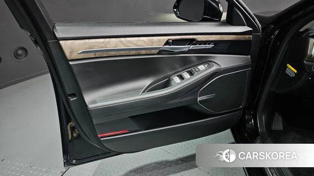 Genesis G90 id 4637706 из Кореи 16