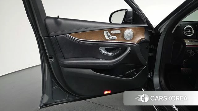 Mercedes-Benz E-Class W213 id 4651740 из Кореи 16