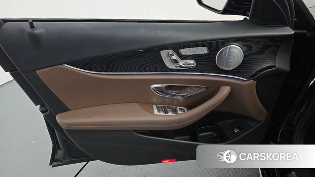 Mercedes-Benz E-Class W213 id 4751388 из Кореи 16
