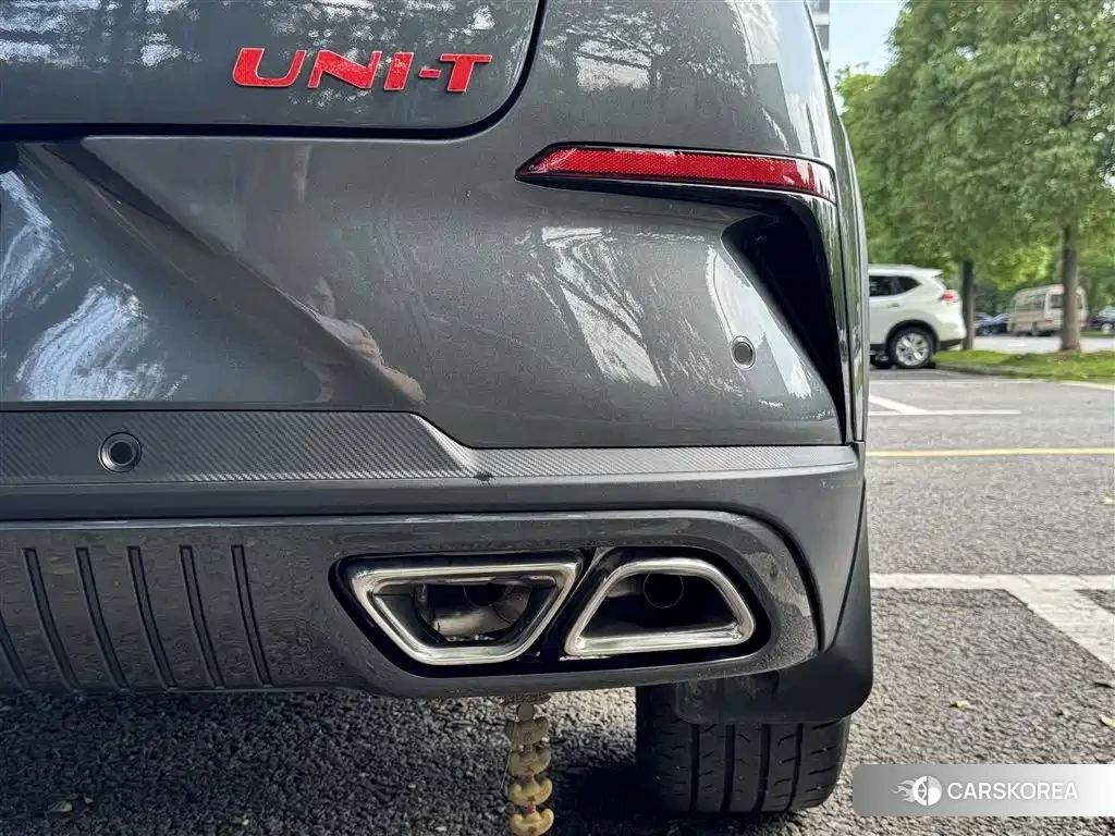Chang'an Changan UNI-T id 4538961 из Китая 16