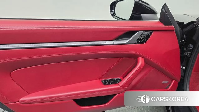 Porsche 911(992) id 4495812 из Кореи 16