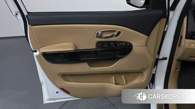 Kia The New Carnival id 4684425 из Кореи 16