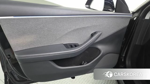 Tesla Model 3 id 4560534 из Кореи 16