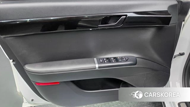 Hyundai Grandeur (GN7) id 4916840 из Кореи 16