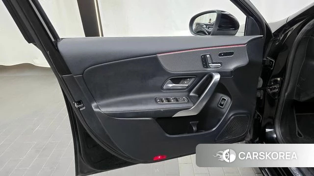 Mercedes-Benz A-Class W177 id 4316916 из Кореи 16