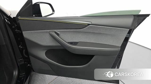 Tesla Model Y id 4853526 из Кореи 16