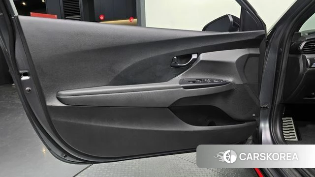 Hyundai Veloster (JS) id 4268505 из Кореи 16