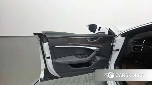 Audi A7 (4K) id 4446257 из Кореи 16