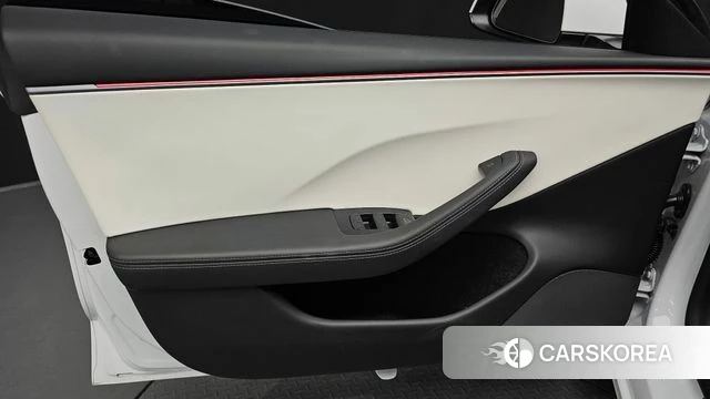 Tesla Model 3 id 4527503 из Кореи 16