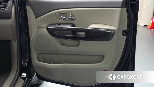 Kia All New Carnival id 4882734 из Кореи 16