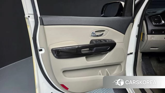 Kia The New Carnival id 4294874 из Кореи 16