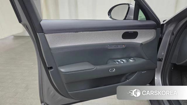 Genesis G90 (RS4) id 4388054 из Кореи 16