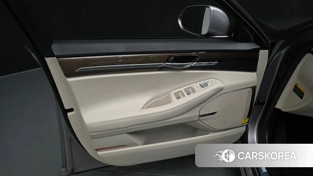 Genesis G90 id 4722168 из Кореи 16