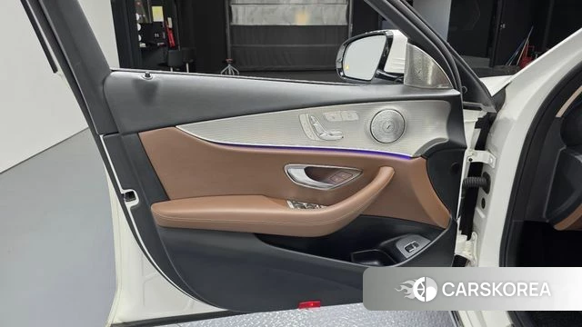 Mercedes-Benz E-Class W213 id 4225673 из Кореи 16