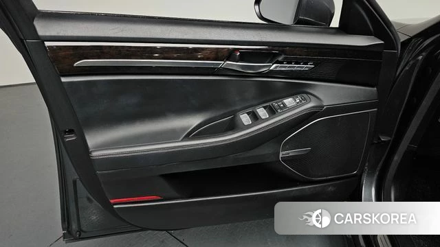 Genesis G90 id 4620327 из Кореи 16