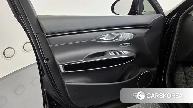 Genesis GV70 id 4381775 из Кореи 16