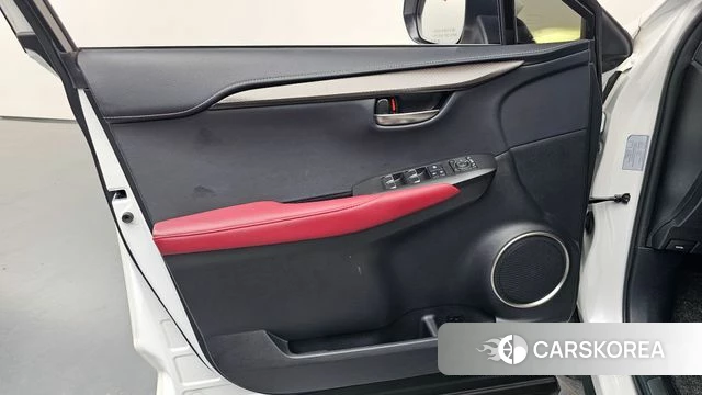 Lexus NX300h id 4581476 из Кореи 16