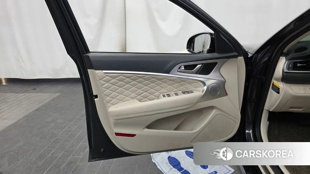 Genesis G70 id 4620098 из Кореи 16