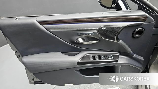 Lexus ES300h 7th generation id 4776231 из Кореи 16