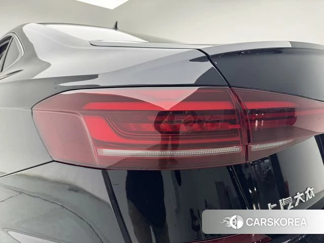Volkswagen Passat id 4258660 из Китая 16