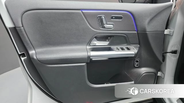 Mercedes-Benz GLA - Class H247 id 4396728 из Кореи 16