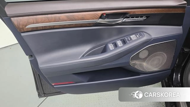Genesis G90 id 4595614 из Кореи 16