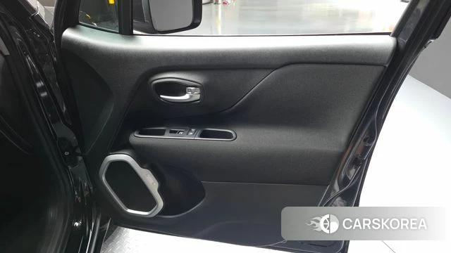 Jeep Renegade id 4609065 из Кореи 16