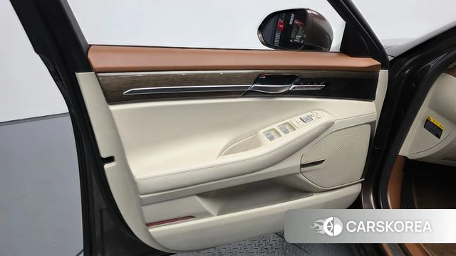Genesis G90 id 4573345 из Кореи 16
