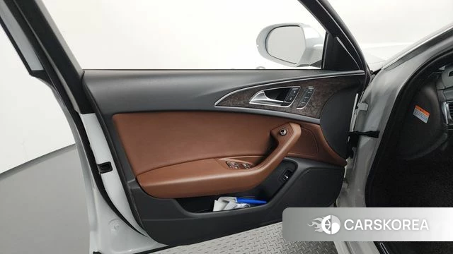 Audi New A6 id 4477390 из Кореи 16