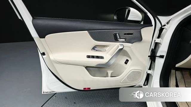 Mercedes-Benz A-Class W177 id 4879974 из Кореи 16