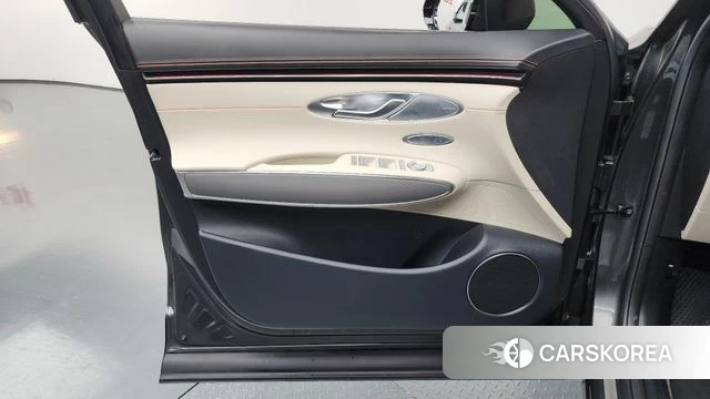 Genesis GV70 id 4870768 из Кореи 16